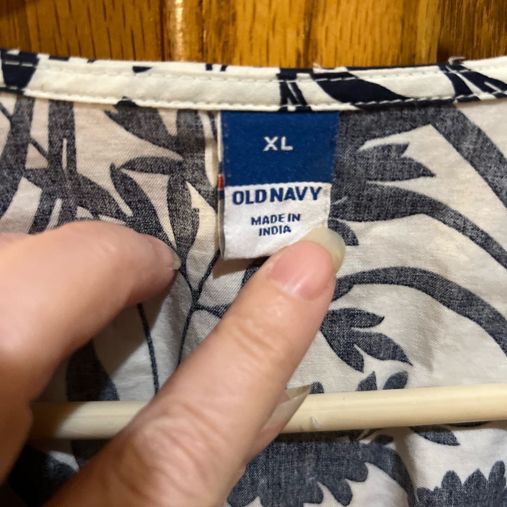 Old Navy Waist Defined Puff Sleeve Tie Wrap Blouse - Picture 3 of 5